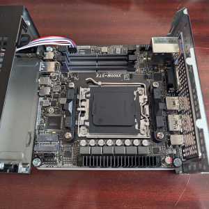 Asrock_DeskMini_X600_PXL_20240821_131128902.jpg